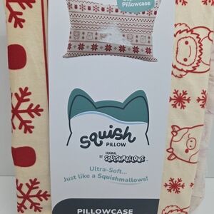 Squishmallows Holiday Pillowcase - Red and Cream